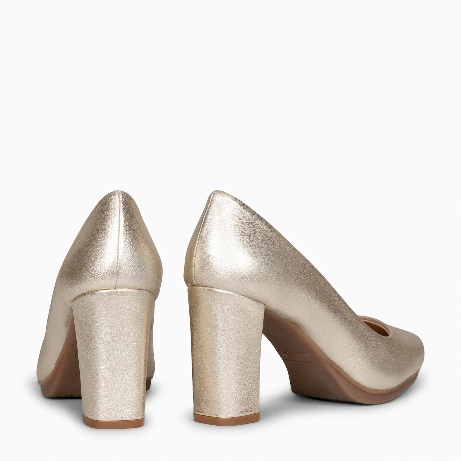 URBAN SPLASH - Zapatos de tacón con piel metalizada PLATINO - Imagen 4