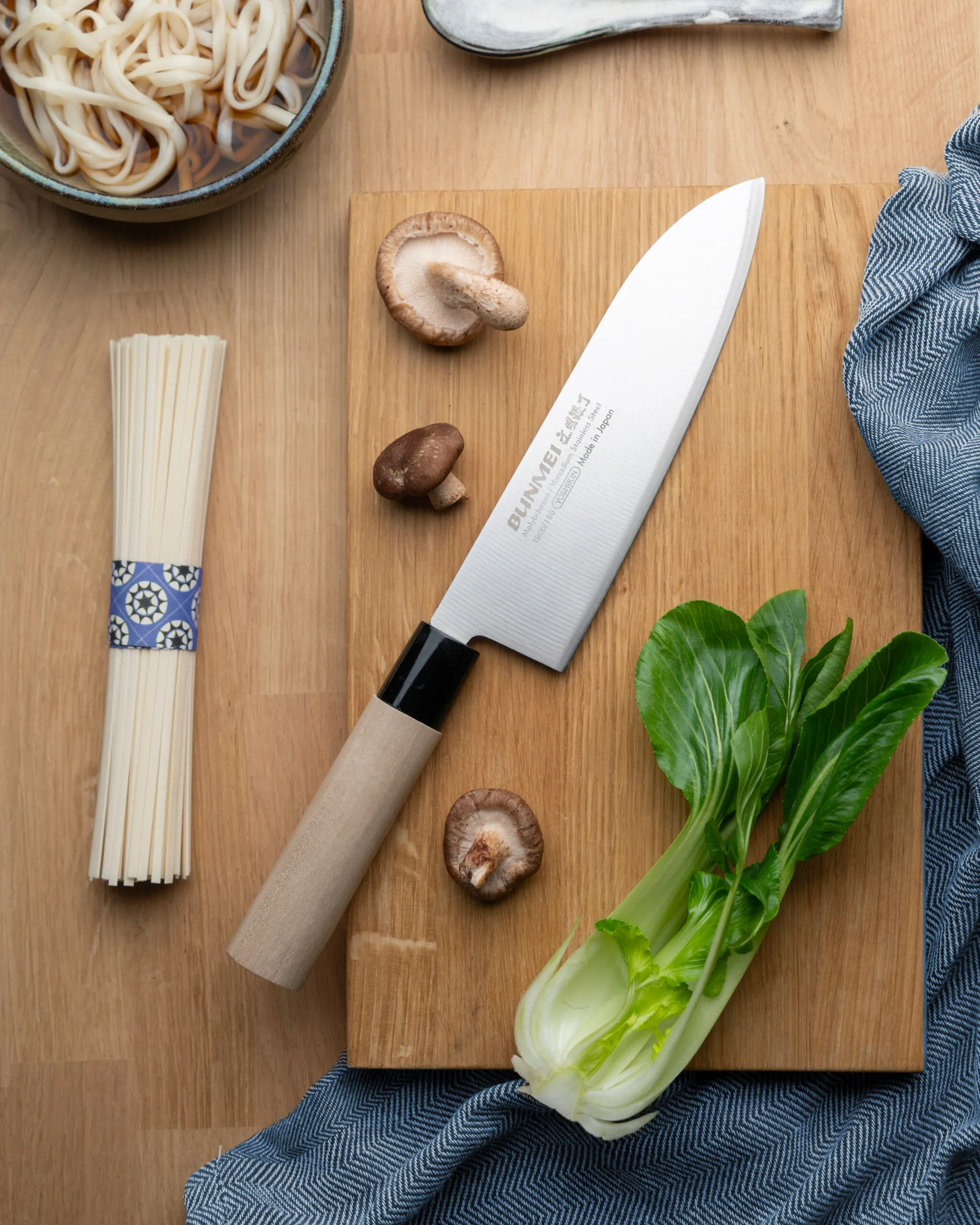 Cuchillo Bunmei 1906/180 – Cuchillo Santoku de 18cm - Imagen 2